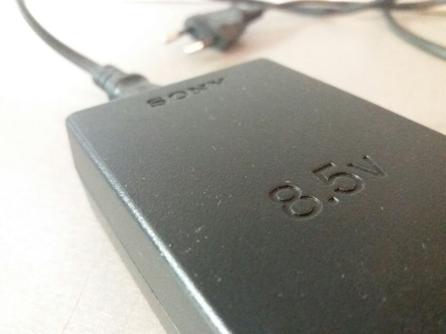 Playstation 2 AC adaptor 8.5V