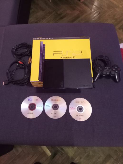 Playstation 2 slim, čip, ispravna, or. joystick, oprema