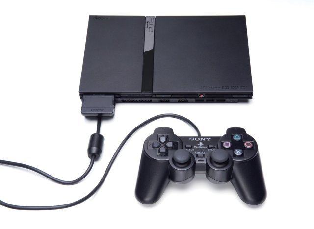 Playstation 2 slim konzola + dva joysticka i igre po izboru 500kn