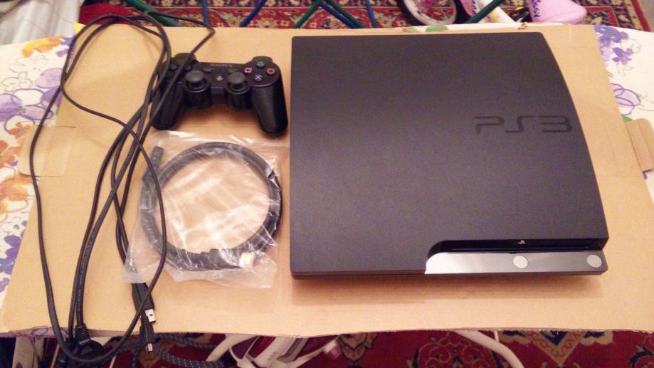 Playstation 3 slim 250gb modificiran CFW jailbreak