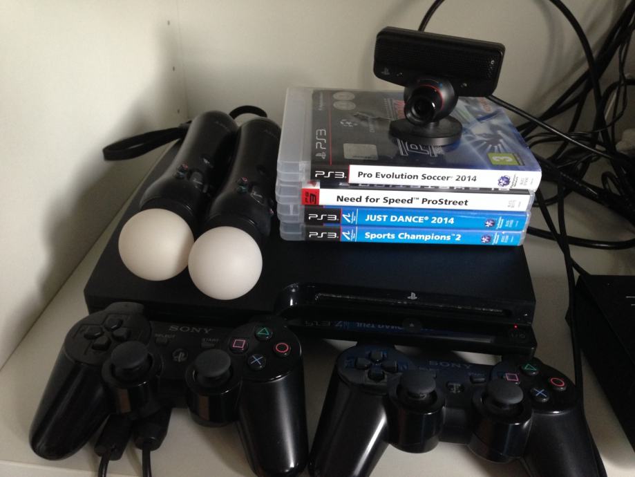 PlayStation 3 slim 320 gb sa dva controller + PlayStation move !!!