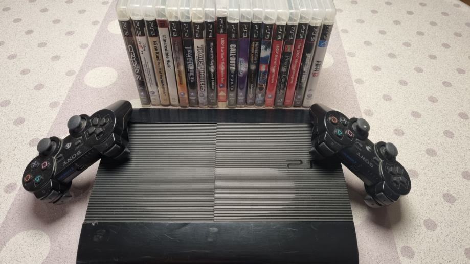 Sony Playstation 3 i 18 igrica