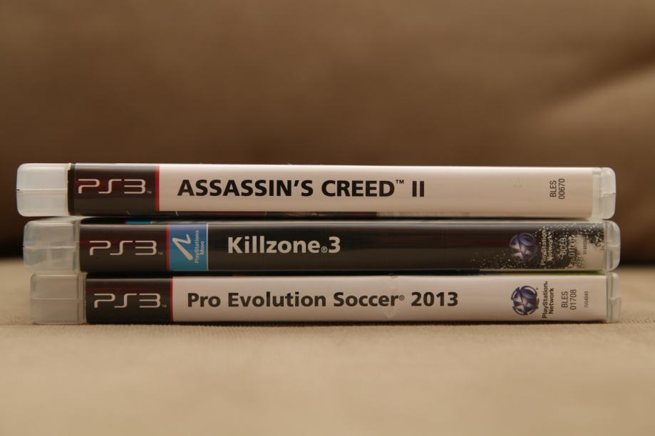 Sony PlayStation 3 Slim (160GB) + Igrice