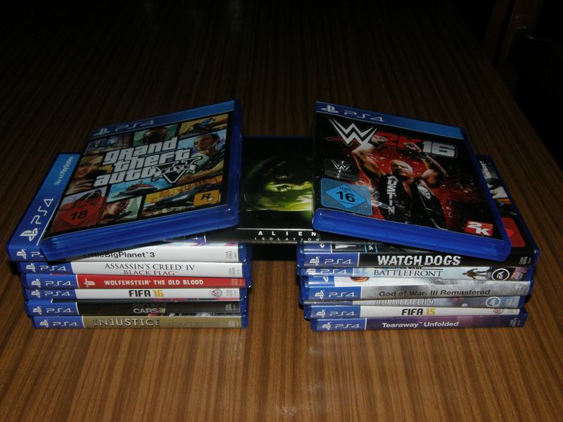 PS4 IGRE GTA V, FIFA 16, WWE 2K16,PROJECT CARS  ITD. 15 KOM.