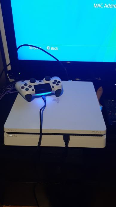 Playstation 4 500gb bijeli
