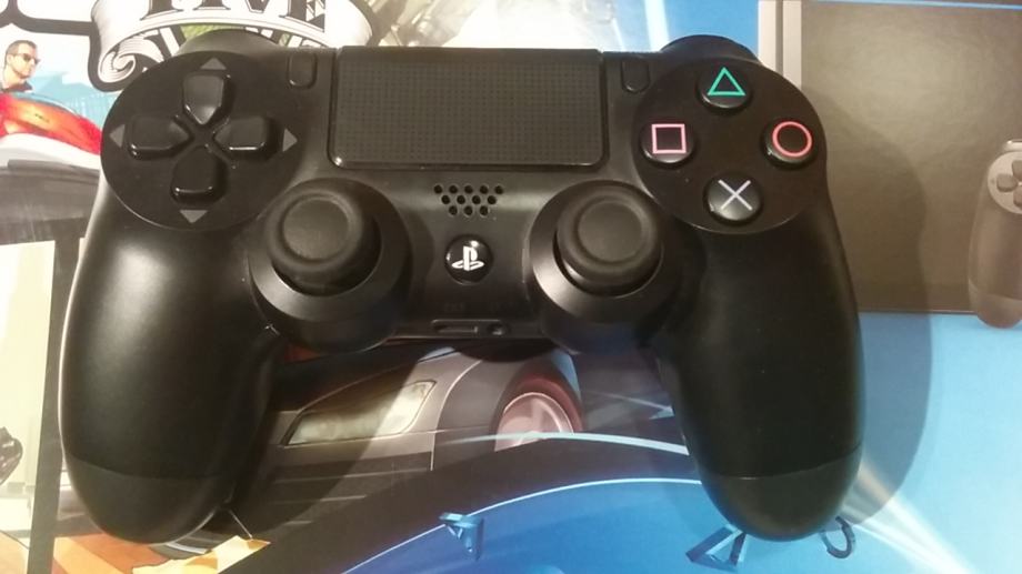Playstation 4 GTA 5 bundle