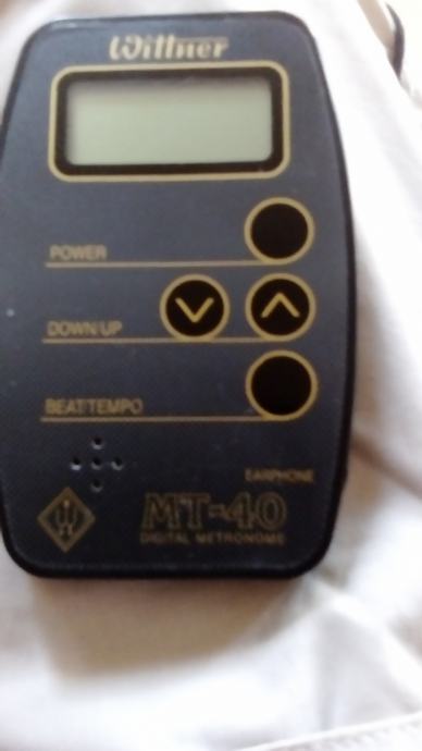 Tesla metronom 2000