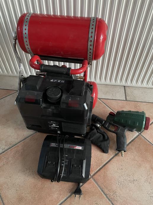 Kompresor 15L na baterije