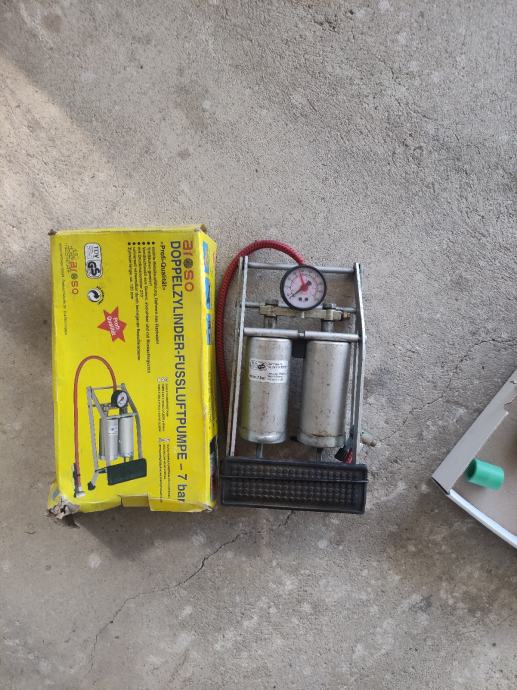 Nožna pumpa za bicikle