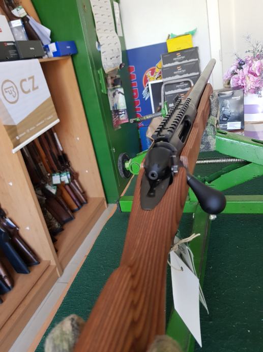 Remington 783 Varmint laminated novo .223