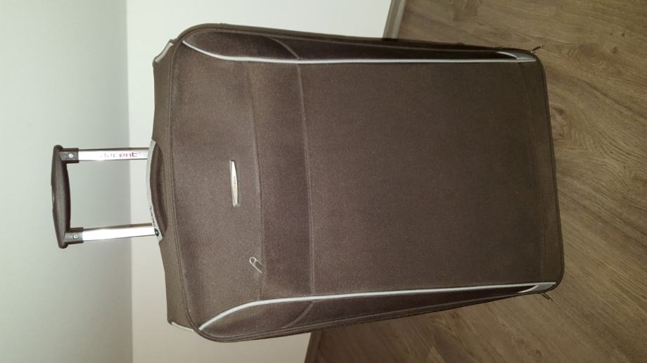 Putni kofer sa teleskopskom ručkom na kotačiće dim. 72 x 48 x 28 cm