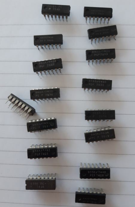 14 pinski integrirani IC čip, razne vrste