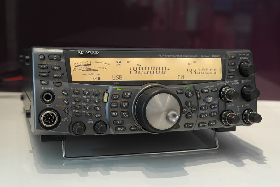 Kenwood Ts 2000 Transceiver Hf50 Mhz 2m 70 Cm 100 W All Mode 