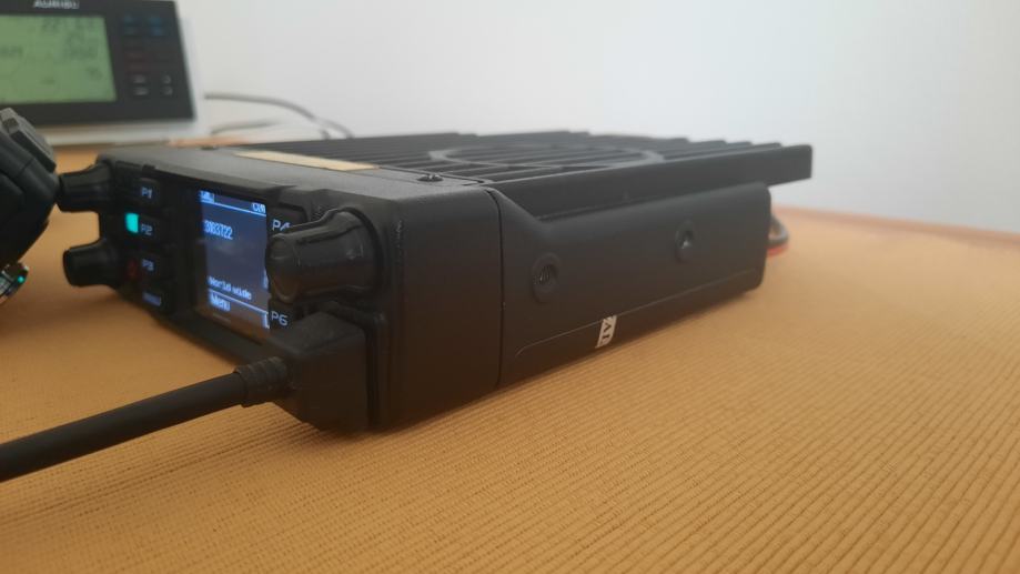radio-stanica-anytone-at-578uv-pro-2m-i-70cm-dmr-i-analogna