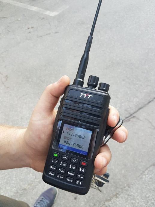 NOVA! TYT TH-UV8200 Dualband VHF & UHF IP67 10Watt