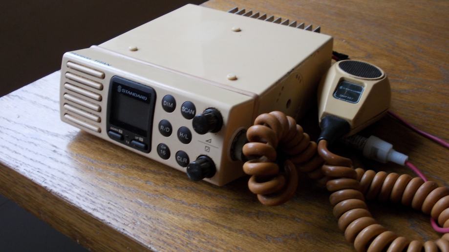 VHF FM MARINE RADIO Standard Horizon Titan GX2310s.