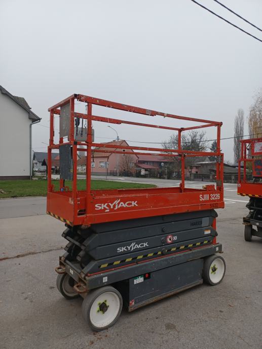 Dizalica/radni stroj