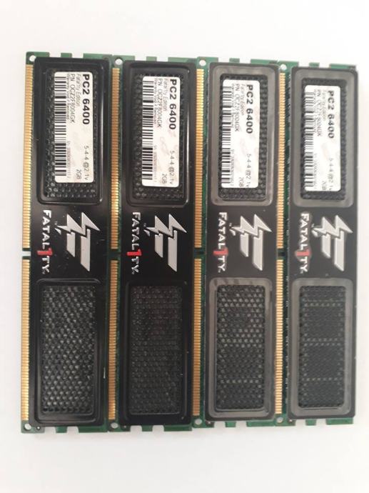 Lot 4 Barrettes Mémoire DDR2 Avant PC2-6400 800 MHz ECC - 2 Go Chacune (8 Go Total) - Occasion