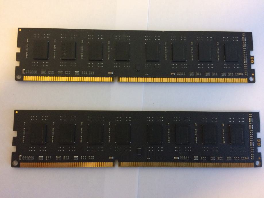 Transcend JetRam 4 Go SO-DIMM DDR3 PC3-10600 CL9 (JM1333KSN-4G) au