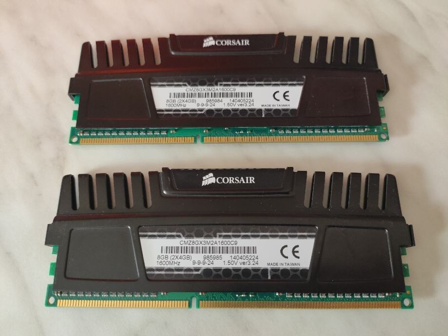 Barrette RAM Corsair Vengeance 8GB DDR3 - 1333 à 2400 MHz - Pour PC Fixe - Lot