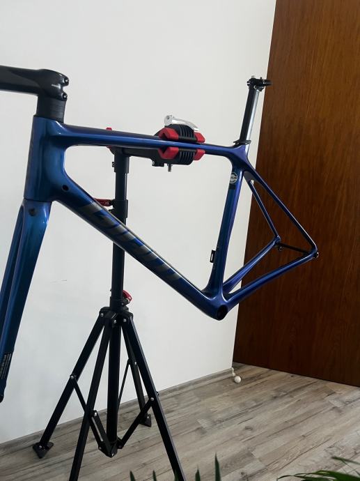 giant tcr advanced pro disc frameset weight