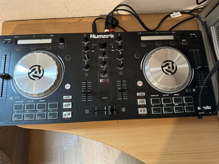 Mini Razglasi Komplet Razglas i zvučnici DJ