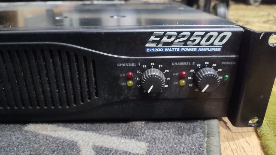 Behringer Europower EP2500
