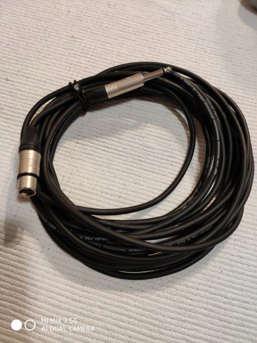 Mikrofonski kabel FBT s Neutrik konekt.XLR-F - banana 10 m "NOVO"