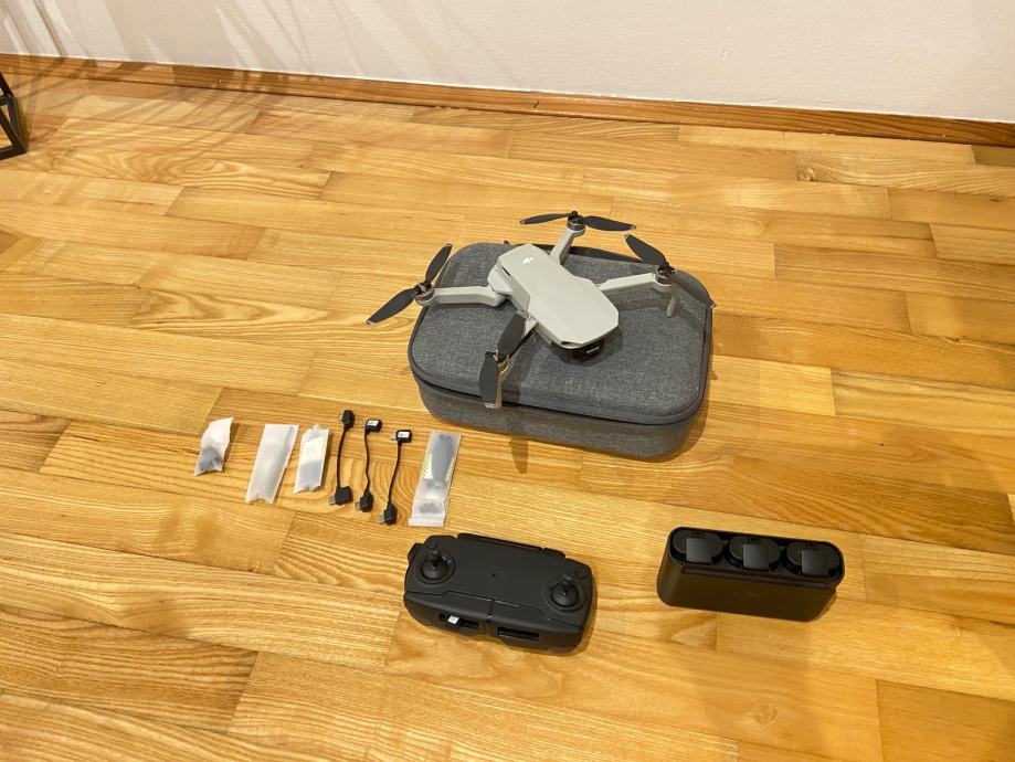 DJI Mavic Mini Fly More Combo