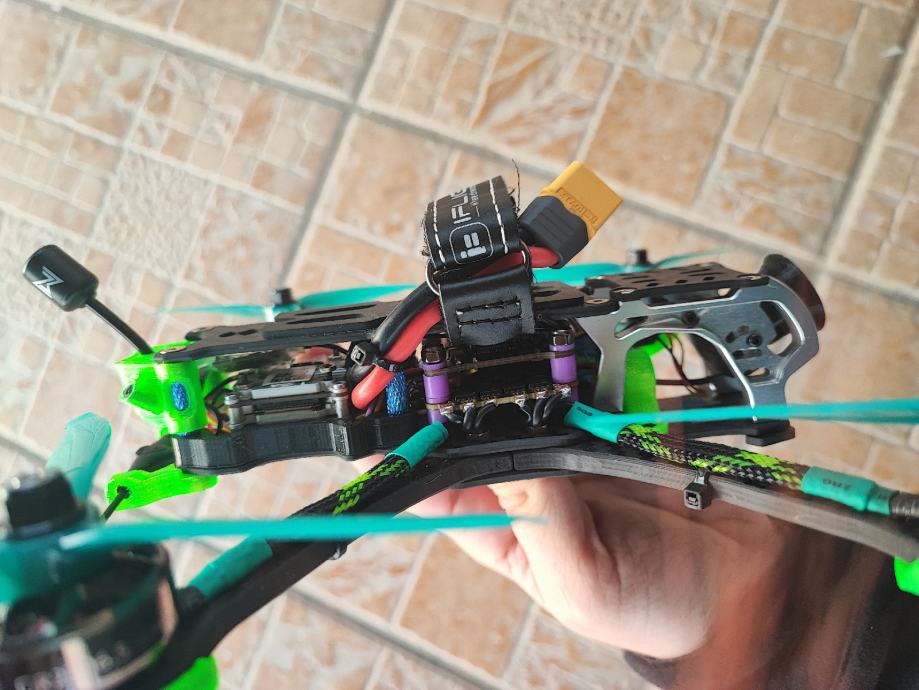 FPV quadcopter drone GEPRC Mark 5