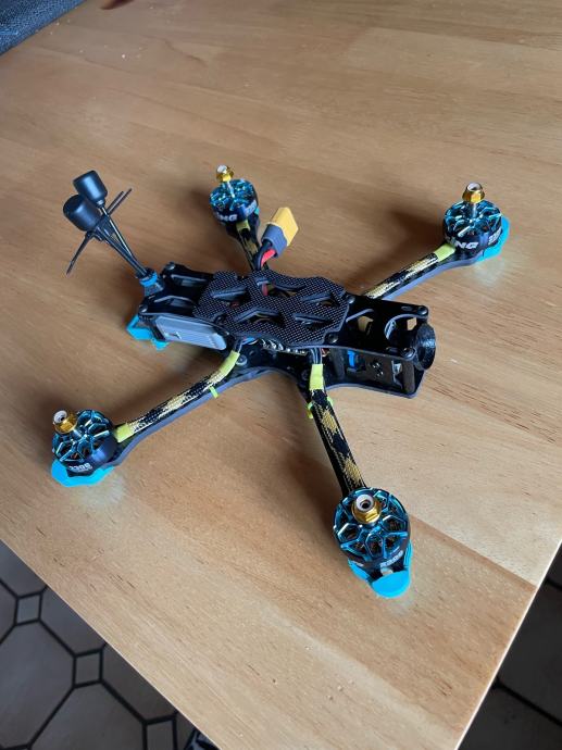 ** NOV** Mr. Steele 5 FPV dron