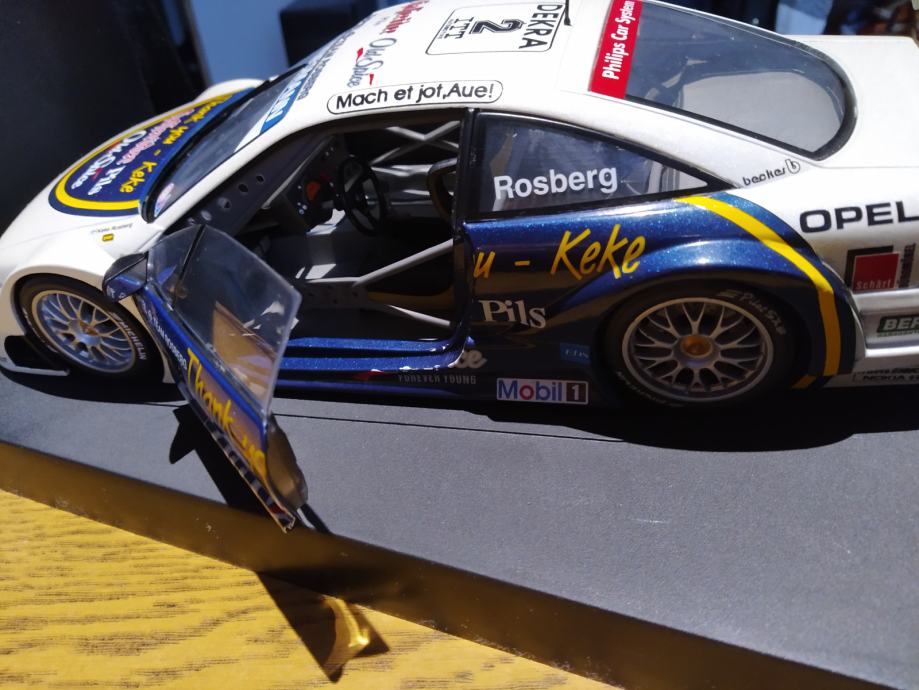 Opel Calibra DTM 1996 - Rosberg #44 - Echelle 1/18 - UT Models 39678 - Miniature De Collection TRES RARE
