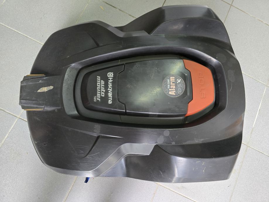 Husqvarna Automower 420 robotska kosilica