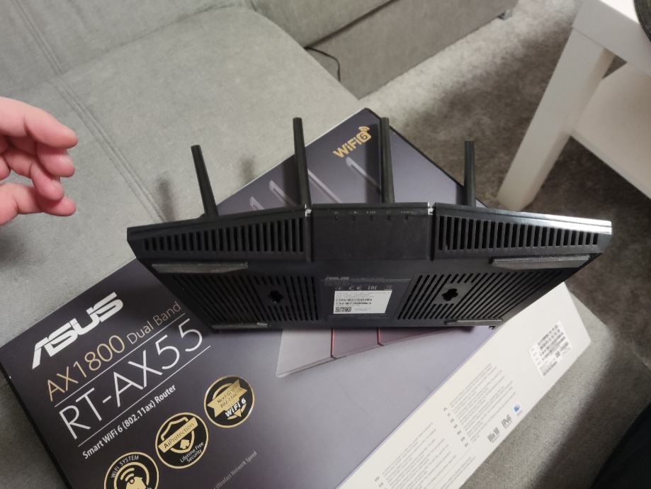 Asus RT-AX55 Wifi 6 router