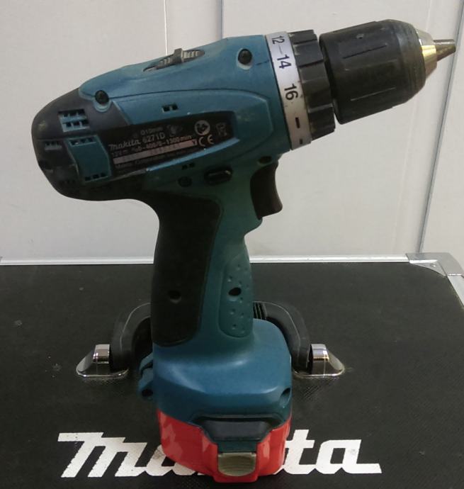 Makita 6271d мотор