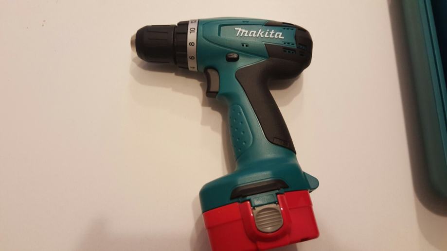 Makita 6281D aku bušilica