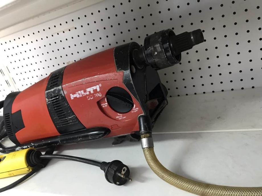 HILTI DD 200 Stroj za dijamantno bušenje betona