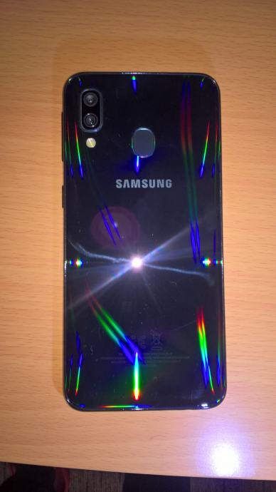 Samsung Galaksy A 40