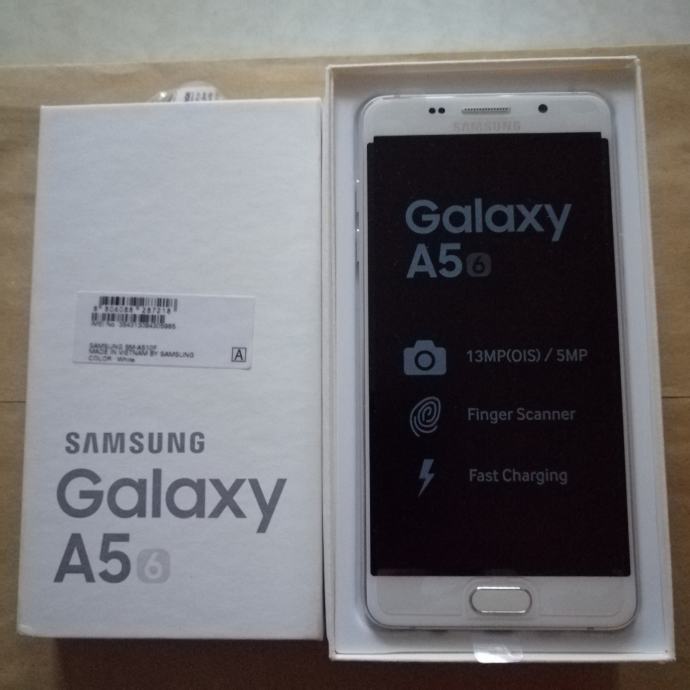 SAMSUNG Galaxy A5(6)