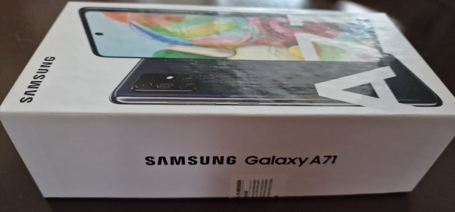 Galaxy A71 bez greške sa odličnom baterijom