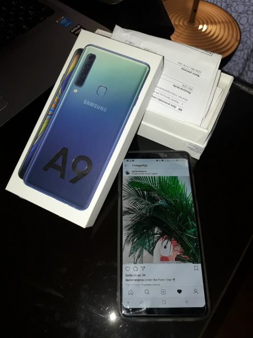 Samsung galaxy A9 plavi