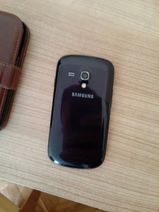 Prodajem mobitel samsung galaxy s3 mini (samsung GT-18200n)