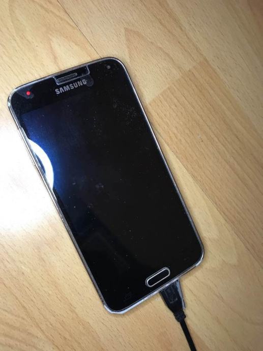 Samsung Galaxy S5 - za djelove