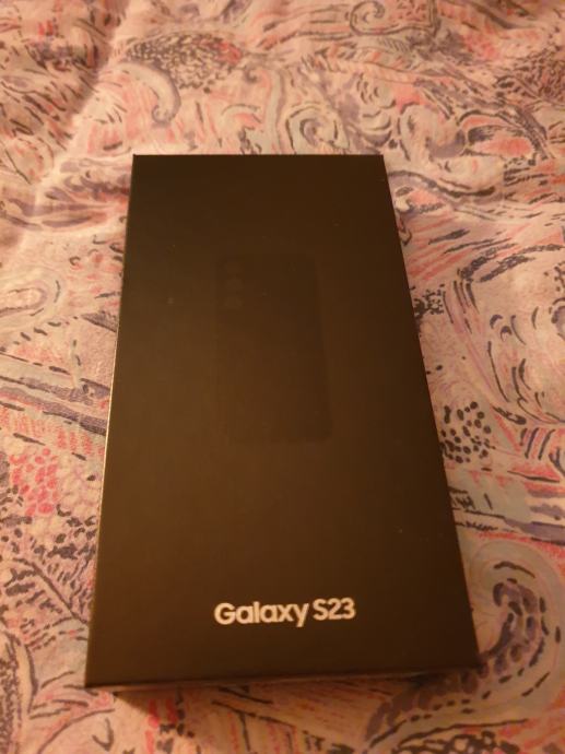Samsung Galaxy S23 128  GB crni