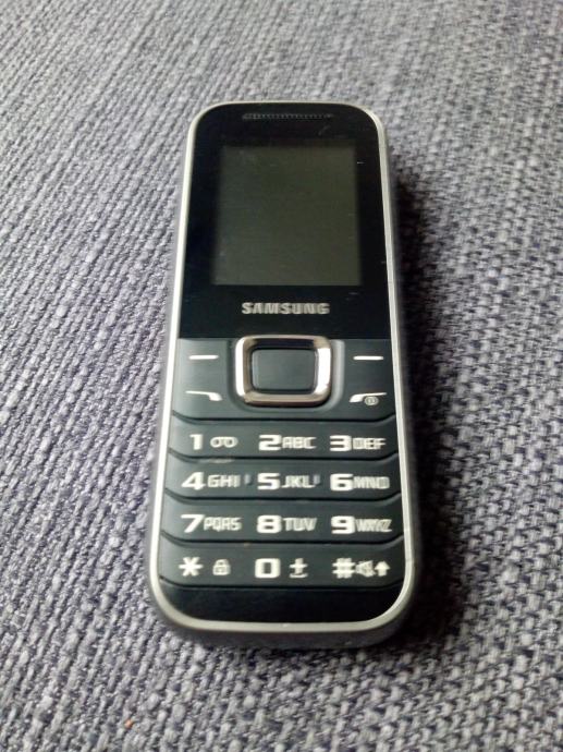 Samsung E1230, sve mreže,sa punjačem