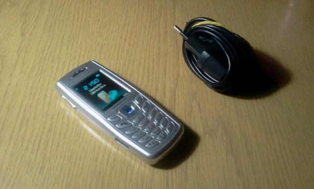 Samsung SGH - X120.