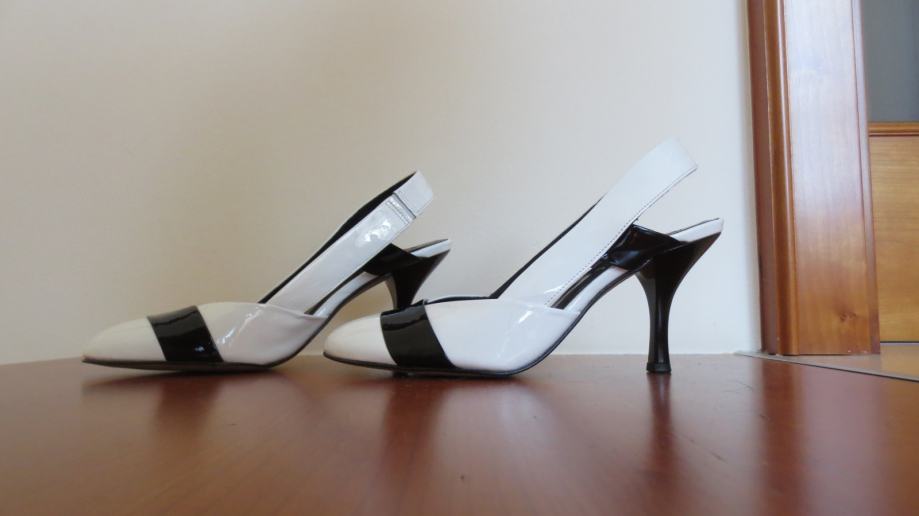 Hogl crno bijele kožne sandale, vel 37