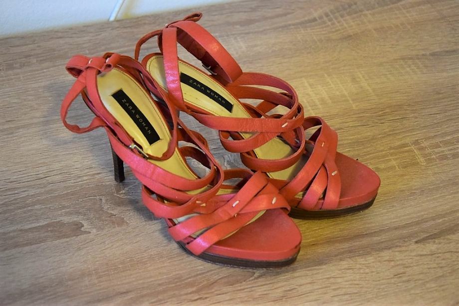 Zara Woman štikle sandale