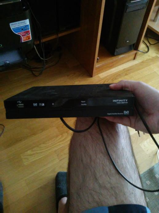 Ispravan Infiniti satelitski receiver za tv