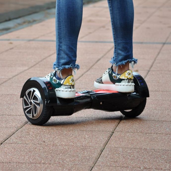 Hoverboard Xplorer Race 8Bluetooth,novo u trgovini,gar 2 g. TOP MODEL